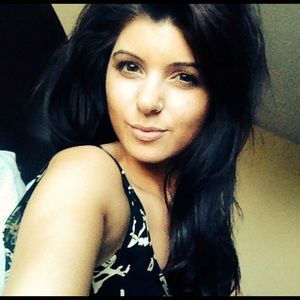 Meet your Posher, Vanessa